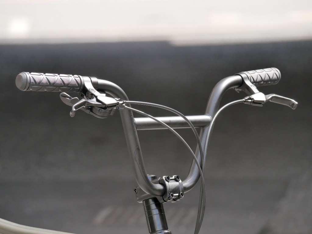 サイクルショップカンザキ千里店 / 【1台限定特価】AMP F1