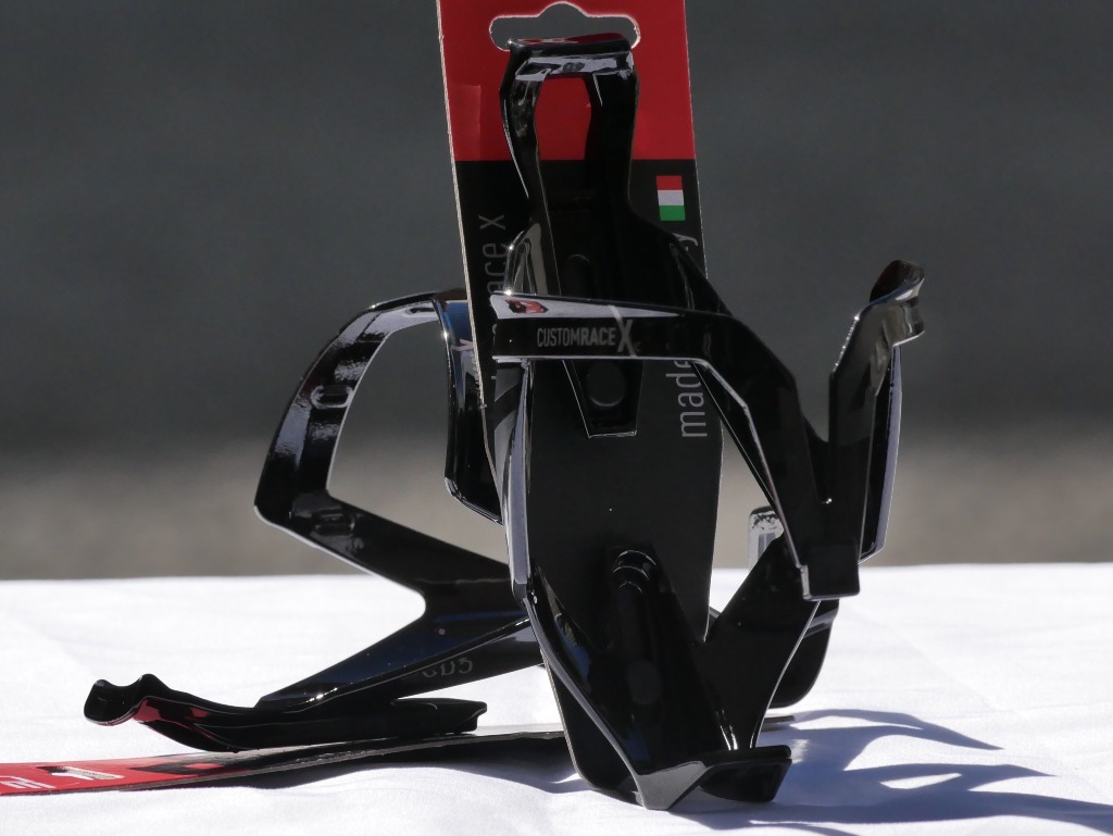 CUSTOM RACE X<ブラック グロッシーブラック グラファイト>