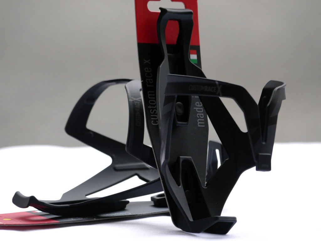 CUSTOM RACE X<ブラック スキン ブラック グラファイト>