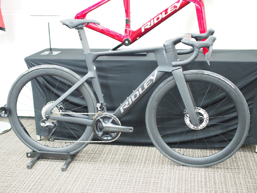 【予約受付中】NOAH FAST 3.0  (ノア ファスト 3.0 ) +105 Di2