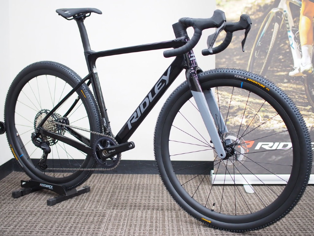 【予約受付中】ASTR RS (アスター RS)   +RX825 Di2 2x