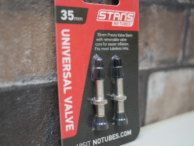 ☆大特価☆STAN'S NOTUBES UNIVERSAL VALVE STEM【現品限り】